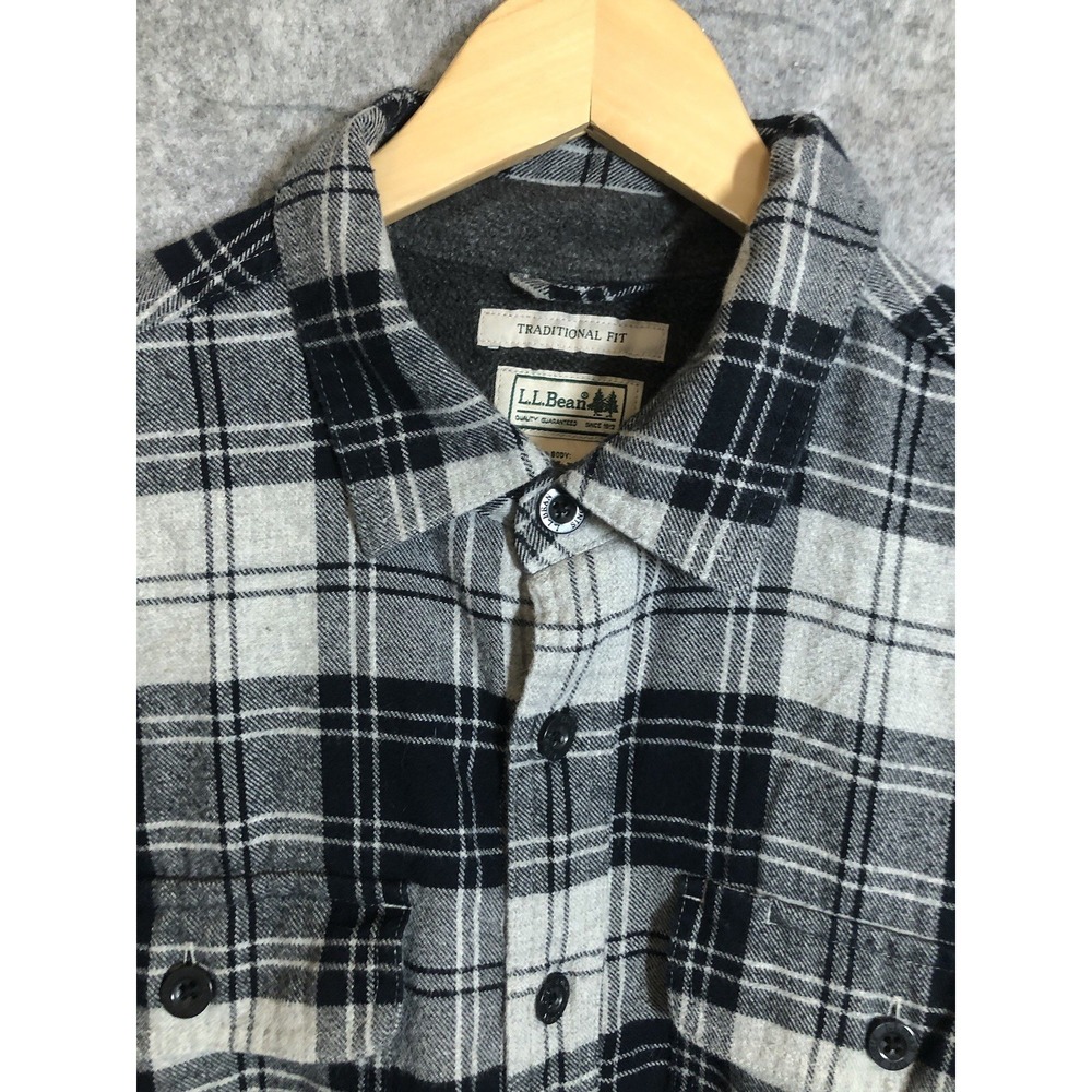 L.L. Bean Shirt Medium Gray Plaid Fleece Lined Flannel Shacket Camp Fish‎ Hike